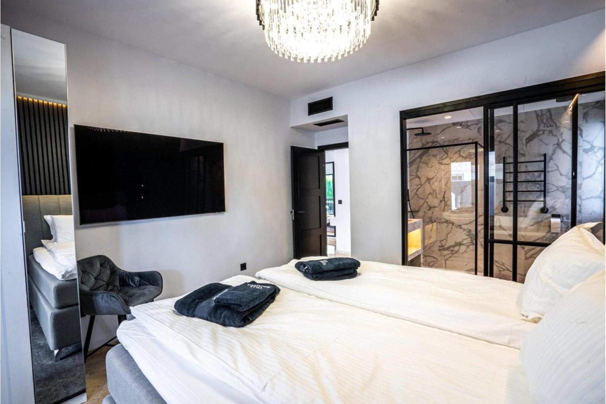 Villa New Zacaluca Pool Sauna & Gym - Happy Rentals Marbella Kültér fotó
